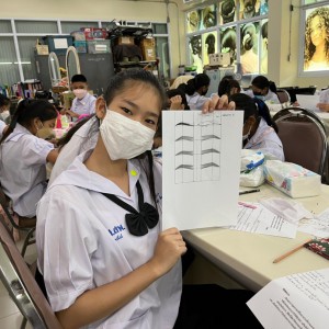  วิทยาลัยนาฏศิลปสุพรรณบุรี จัดกิจกรรมชมรมส่งเสริมการศึกษาอาชีพเพื่อการมีงานทำ สำหรับนักเรียนมัธยมศึกษาตอนต้น