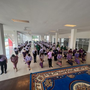  วิทยาลัยนาฏศิลปสุพรรณบุรี จัดพิธีถวายพระพรชัยมงคล สมเด็จพระนางเจ้าสุทิดา พัชรสุธาพิมลลักษณ พระบรมราชินี เนื่องในวันเฉลิมพระชนมพรรษา