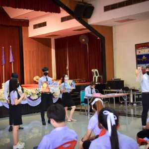  วิทยาลัยนาฏศิลปะกาฬสินธุ์ จัดประชุมเปิดภาคเรียนนักศึกษาระดับปริญญาตรี เรื่องแจ้งจากฝ่ายวิชาการและงานวิจัย กลุ่มงานอุดมศึกษา และสโมสรนักศึกษาจัดกิจกรรมจับสายรหัส
