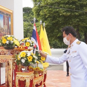  วิทยาลัยนาฏศิลปลพบุรี ประชาสัมพันธ์ข่าว ผู้ว่าราชการจังหวัดลพบุรี นำพุทธศาสนิกชนชาวลพบุรี ร่วมทำบุญตักบาตรและเวียนเทียน เนื่องในเทศกาลวันอาสาฬหบูชาและวันเข้าพรรษา ประจำปี 2565