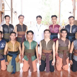  คณะศิลปศึกษา จัดการแสดงพิธีเปิดตลาดน้ำวัดไทรน้อย เนื่องในงาน " รักษ์คลองพระพิมล "