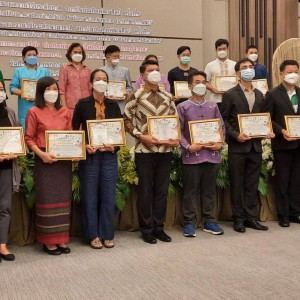  วิทยาลัยนาฏศิลปสุพรรณบุรี โดยคณะนักศึกษาและอาจารย์ ได้รับรางวัลบทความวิจัย “ดีเด่น” กลุ่มการศึกษาและวัฒนธรรมระดับชาติ