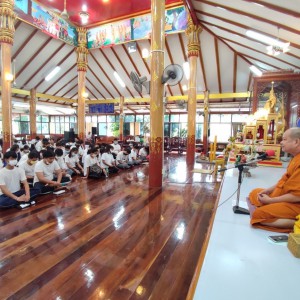  วิทยาลัยนาฏศิลปสุพรรณบุรี จัดโครงการส่งเสริมคุณธรรม จริยธรรม นำจิตอาสา กิจกรรม: ทำบุญเข้าวัด ฟังธรรมะ พัฒนาใจ