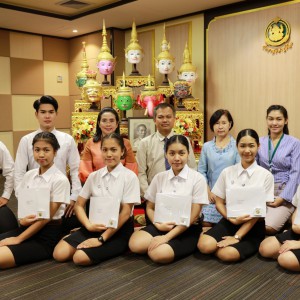 วิทยาลัยนาฏศิลป จัดกิจกรรมพิธีรับประกาศนียบัตรและเข็ม รางวัลนริศรานุวัติวงศ์ ประจำปีการศึกษา 2565