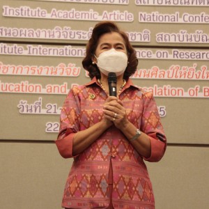 100.jpg