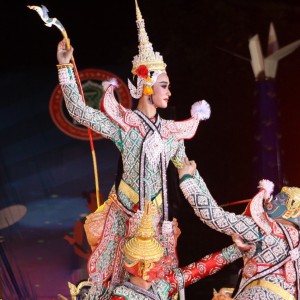  วิทยาลัยนาฎศิลปนครราชสีมา ร่วมกับเทศบาลนครนครราชสีมา  จัดการแแสดงโขนเฉลิมพระเกียรติ เรื่อง รามเกียรติ์ ชุด ลักษมีสีดา