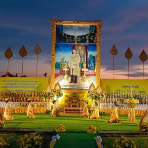  วิทยาลัยนาฏศิลปสุโขทัย จัดการแสดงชุด รำกิ่งไม้เงินทอง ระบำสุโขทัย  และการบรรเลงดนตรีสากล วงควอเตท (Quartet) ในพิธีถวายเครื่องราชสักการะ วางพานพุ่มเงิน-พุ่มทอง