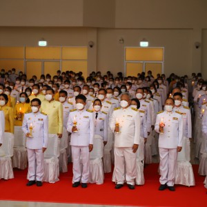  วิทยาลัยนาฏศิลปร้อยเอ็ด เข้าร่วมพิธีทำบุญใส่บาตร และจุดเทียนชัยถวายพระพรเนื่องในงานโอกาสวันเฉลิมพระชนมพรรษา พระบาทสมเด็จพระเจ้าอยู่หัว