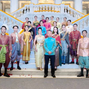  คณะศิลปนาฏดุริยางค์ ร่วมงานแสดงเดินแบบ เสื้อผ้าของราชสำนักไทย ในแต่ละยุค และชุดไทยพระราชนิยม