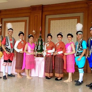  วิทยาลัยนาฏศิลปกาฬสินธุ์ จัดการแสดงมุทิตาคารวะ ทอถักสายใย สานสัมพันธ์ งานเกษียณอายุราชการ