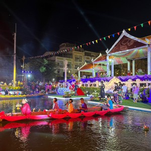  วิทยาลัยนาฏศิลปสุพรรณบุรี  จัดการแสดงเพลงเรือ เนื่องในงานประเพณีลอยกระทง ประจำปี 2565