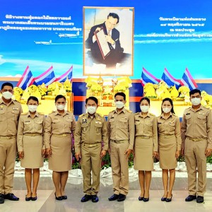  วิทยาลัยนาฏศิลปสุพรรณบุรี  เข้าร่วมพิธีวางพานพุ่มดอกไม้สด ถวายราชสักการะแด่พระบาทสมเด็จพระบรมชนกาธิเบศร  มหาภูมิพลอดุลยเดชมหาราช บรมนาถบพิตร เนื่องในวันพระบิดาแห่งฝนหลวง