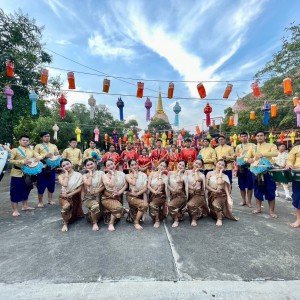  วิทยาลัยนาฏศิลป  จัดการแสดงในกิจกรรมสืบสานประเพณีตักบาตรท้องน้ำ ในวันลอยกระทง ประจำปี2565