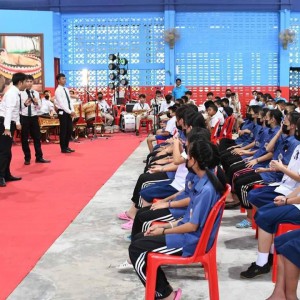  วิทยาลัยนาฏศิลปอ่างทอง  ร่วมโครงการแนะแนวการศึกษา : ตามหาช้างเผือก