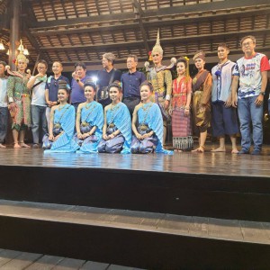  วิทยาลัยนาฏศิลปสุพรรณบุรี จัดการแสดงเผยแพร่ศิลปวัฒนธรรมในงานเลี้ยงคณะผู้เข้ารับการอบรม