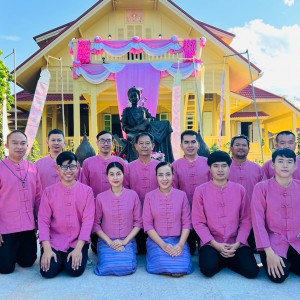  วิทยาลัยนาฏศิลปเชียงใหม่ จัดการเผยแพร่ศิลปวัฒนธรรมด้านนาฏดุริยางคศิลป์ เนื่องในงาน พิธีเปิดนิทรรศการ เรื่อง “ดารารัศมี รัตนาเทวีแห่งนครเชียงใหม่”