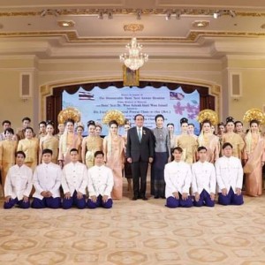  คณะศิลปนาฏดุริยางค์ จัดการแสดงและบรรเลงต้อนรับนายกรัฐมนตรีมาเลเซีย และคณะ