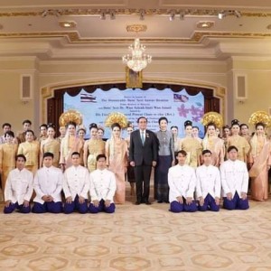  คณะศิลปนาฏดุริยางค์ จัดการแสดงและบรรเลงต้อนรับนายกรัฐมนตรีมาเลเซียและคณะ