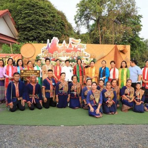  วิทยาลัยนาฏศิลปลพบุรี เผยแพร่ศิลปวัฒนธรรมด้านนาฏดุริยางคศิลป์ ชุด นานาชนคนลพบุุรี ในงานแลกเปลี่ยนศิลปวัฒนธรรม "เธียะเริ่มเจี๊ยะเปิงฟะ" ครั้งที่ ๑๖