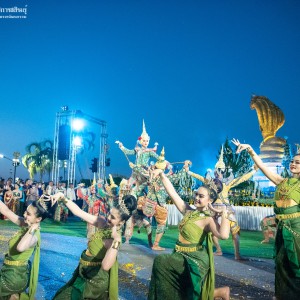  ทยาลัยนาฏศิลปกาฬสินธุ์ จัดแสดงโขนเรื่อง รามเกียรติ์ ตอนพระพรหมศ์วงศ์อสุรา เนื่องในงานบวงสรวงพญาศรีสัตตนาคราช