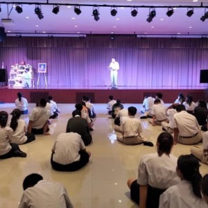 6E02C9B1-E9E8-467D-8CD1-AFEB4E6853D7.jpg
