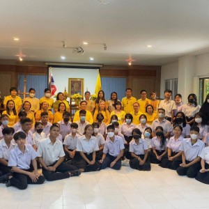  วิทยาลัยช่างศิลปนครศรีธรรมราช จัดพิธีถวายพระพรชัยมงคล พระบาทสมเด็จพระปรเมนทรรามาธิบดีศรีสินทรมหาวชิราลงกรณ  พระวชิรกล้าเจ้าอยู่หัว