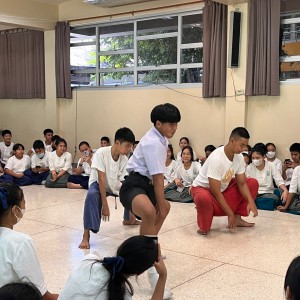  วิทยาลัยนาฎศิลปเชียงใหม่  จัดการอบรมให้ความรู้ให้แก่นักเรียนในกิจกรรมฝึกทักษะ  และประสบการณ์ในทุกวันศุกร์