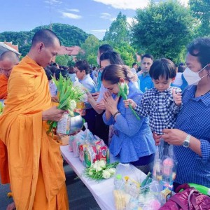  วิทยาลัยนาฏศิลปพัทลุง เข้าร่วมพิธีเจริญพระพุทธมนต์ เนื่องในโอกาสวันเฉลิมพระชนมพรรษา สมเด็จพระนางเจ้าสิริกิติ์ พระบรมราชินีนาถ พระบรมราชชนนีพันปีหลวง