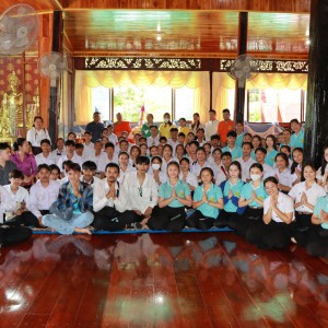  วิทยาลัยนาฏศิลปสุโขทัย  จัดกิจกรรมถวายเทียนพรรษาเเละทำบุญ
