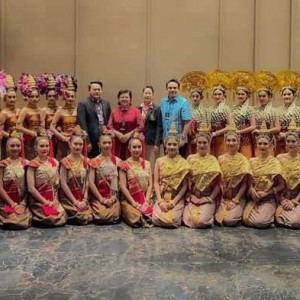  คณะศิลปนาฏดุริยางค์ จัดการแสดงเผยแพร่เนื่องในโอกาสครบรอบ 5  ปี ไอคอนสยาม  ICONSIAM THE 5TH ANNIVERSARY of THE ICON UNRIVALED
