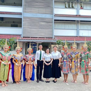  วิทยาลัยนาฏศิลปลพบุรี จัดการแสดงเผยแพร่ศิลปวัฒนธรรมเนื่องในพิธีสมโภชผ้าพระกฐินและพิธีถวายผ้าพระกฐินพระราชทาน