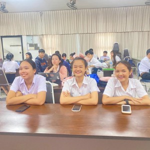 LINE_ALBUM_อบรมเตรียมความพร้อมนศ.ปี 3_231109_5.jpg