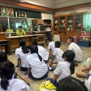  วิทยาลัยนาฏศิลปพัทลุง แนะแนวการศึกษาต่อให้กับนักเรียนโรงเรียนเทศบาลวัดภูผาภิมุข โรงเรียนเทศบาลวัดภูผาภิมุข จังหวัดพัทลุง