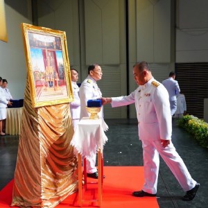  วิทยาลัยนาฏศิลปสุพรรณบุรี ร่วมแสดงความยินดีที่ คุณครูสายัณต์ เฉลยฤกษ์ ได้รับเครื่องราชอิสริยาภรณ์ ประถมภรณ์มงกุฎไทย(ชั้นสายสะพาย)