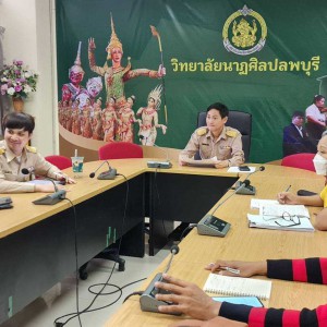 405090_0.jpg