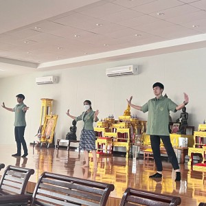 93C9C280-29DD-4F49-AF5A-DD05F69BACC5.jpg
