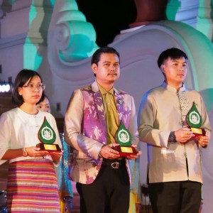 18893B82-97B4-44CC-8951-A39B3730EF4F.jpg