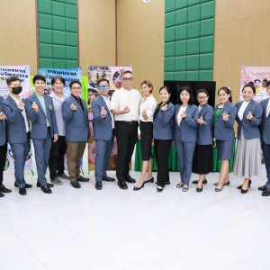 F6AB3FFF-0ED2-496C-8C5E-890B8395E23B.jpg