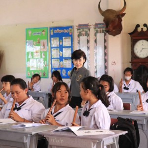  คณะศิลปนาฏดุริยางค์ จัดโครงการส่งเสริมเด็กไทยเล่นดนตรีไทยคนละ 1 ชิ้น ณ โรงเรียนวัดท่าพูด(นครผลประชานุกูล