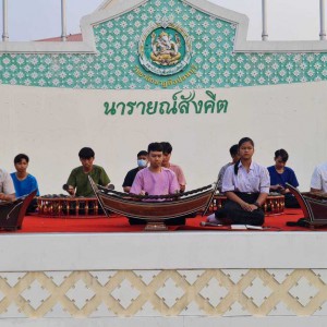 419295_0.jpg