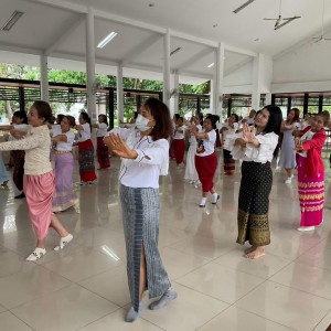 LINE_ALBUM_หลักสูตรระยะสั้น_รำบวงทรวง8_9Mar2025_250310_7.jpg