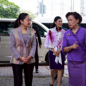 นางสาวสุดาวรรณ หวังศุภกิจโกศล รัฐมนตรีว่าการกระทรวงวัฒนธรรม พร้อมด้วยผู้บริหารกระทรวงวัฒนธรรม ได้เดินทางตรวจเยี่ยมสถาบันบัณฑิตพัฒนศิลป์ (สบศ.)