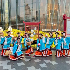 วิทยาลัยนาฏศิลปสุพรรณบุรี จัดการแสดงชุด จู้ฝู ผลงานสร้างสรรค์ของนักศึกษาระดับปริญญาตรีพัฒนาต่อยอดสู่การแสดง ในงาน “ICONSIAM A PROSPEROUS CHINESE NEW YEAR 2026”