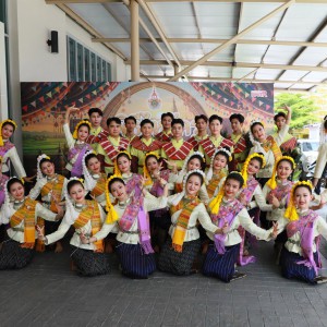 วิทยาลัยนาฏศิลป นำคณะผู้แสดงเผยแพร่ศิลปวัฒนธรมร่วมกิจกรรมพิธีไหว้ครู มหาวิทยาลัยเทคโนโลยีราชมงคลรัตนโกสินทร์ ประจำปีการศึกษา ๒๕๖๙